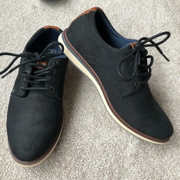 NWOT MAX AND JAKE BLACK OXFORDS - Picture 2 of 2